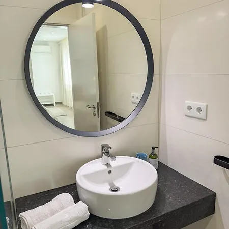 Vila Nova En-suite Luxury, Private Pool, Sea View *