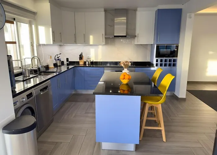 Nova En-suite Luxury, Private Pool, Sea View Villa Albufeira