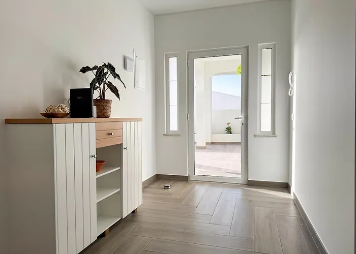 Nova En-suite Luxury, Private Pool, Sea View Villa Albufeira