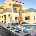 Nova En-suite Luxury, Private Pool, Sea View Албуфейра