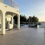 Nova En-suite Luxury, Private Pool, Sea View * Албуфейра